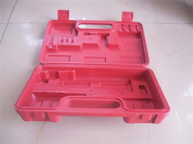 吹塑加工_吹塑制品設(shè)備使用前要注意什么？